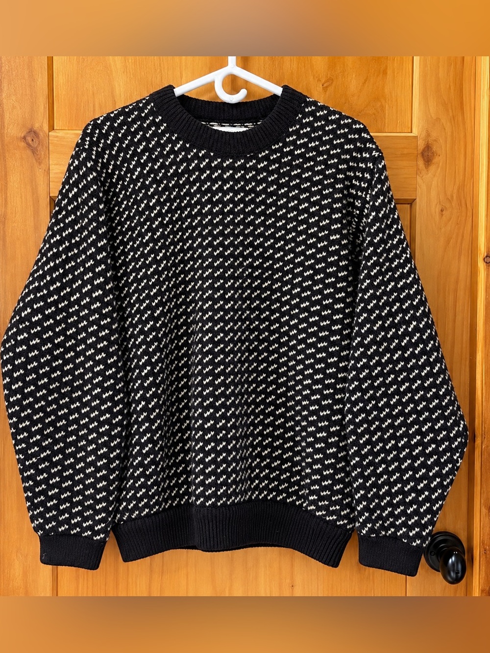 Vintage L.L.Bean Norwegian Wool Sweater Mens L Black Cream Fair Isle Knit